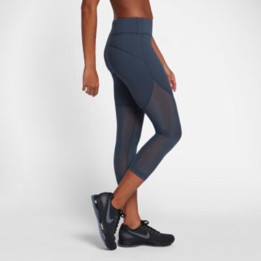 nike power epic lux capri